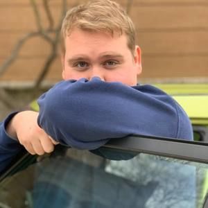 Meet your Posher, Evan